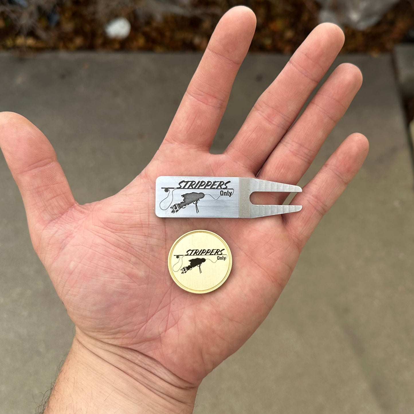Strippers Only Divot Tool
