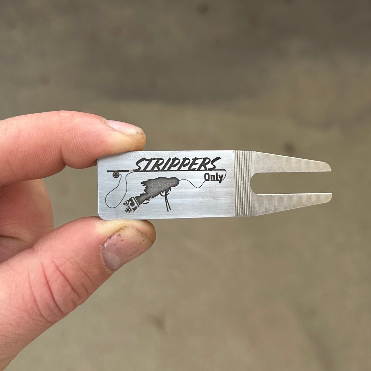 Strippers Only Divot Tool