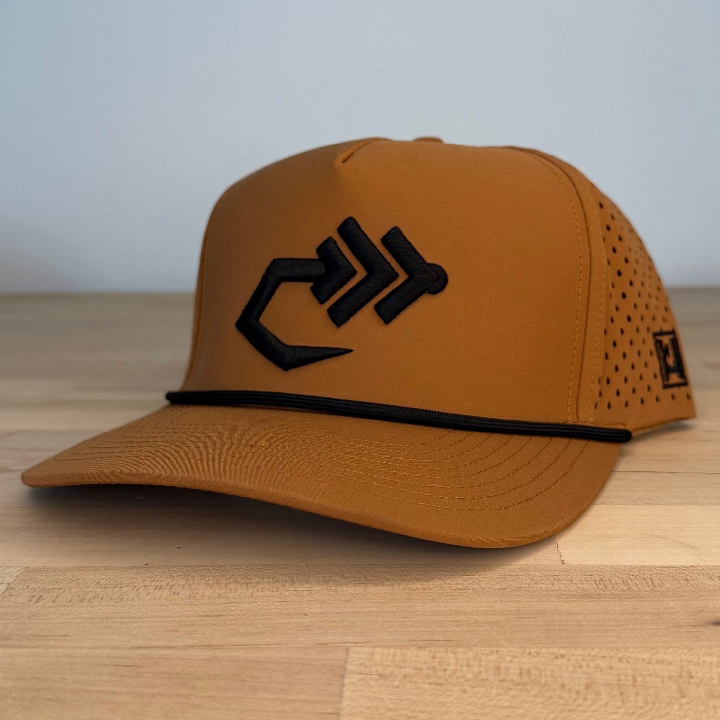 HD FLY Forward hat