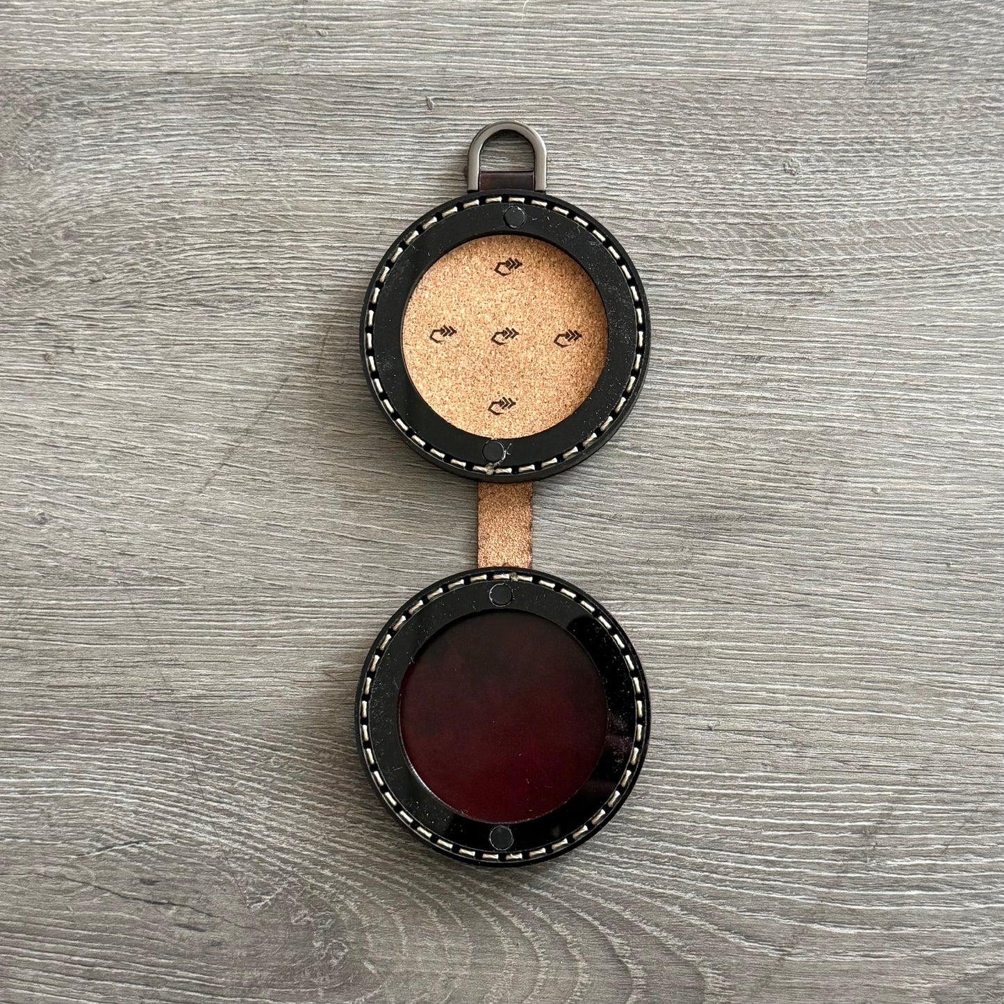 Leather Magnetic Circle Fly box